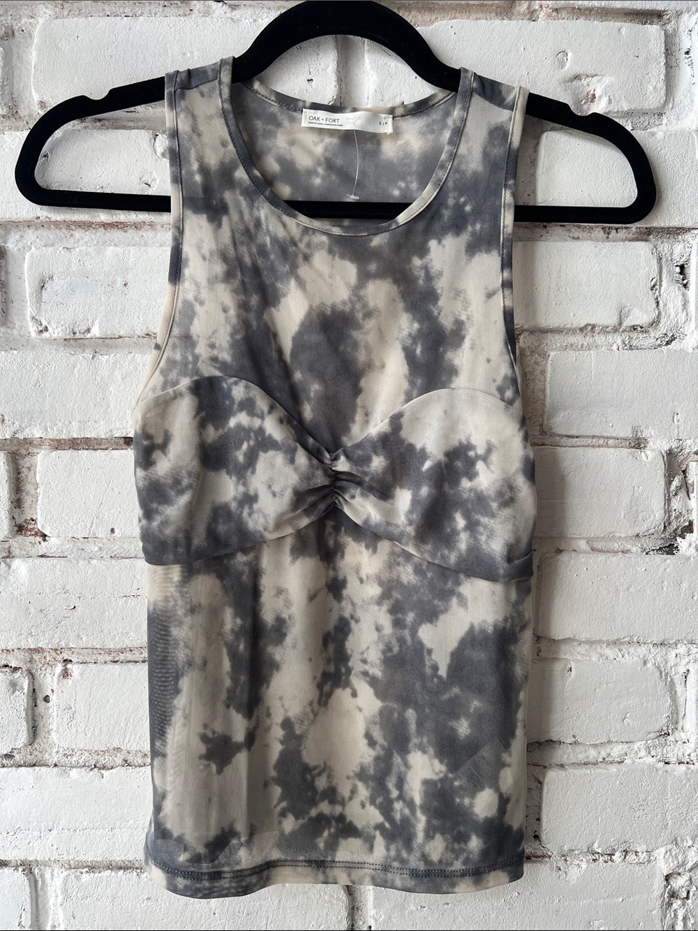 OAK + FORT grey and Cream Tie-Dye Mesh Twist-Front Tank